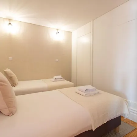 Stylish & Sunny 2br Near Heroismo By Lovelystay 아파트 *