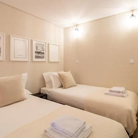 Stylish & Sunny 2br Near Heroismo By Lovelystay 아파트