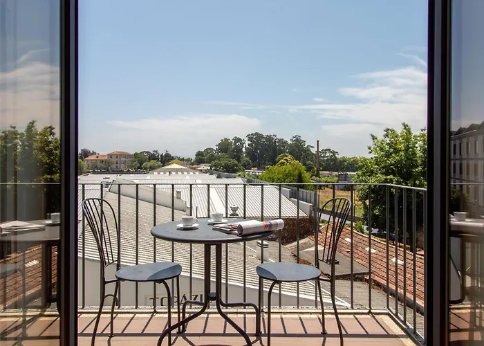 Stylish & Sunny 2br Near Heroismo By Lovelystay Lejlighed *