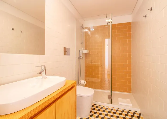 Stylish & Sunny 2br Near Heroismo By Lovelystay Porto