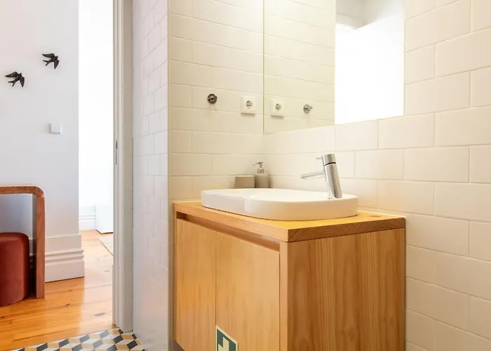 Lägenhet Stylish & Sunny 2br Near Heroismo By Lovelystay