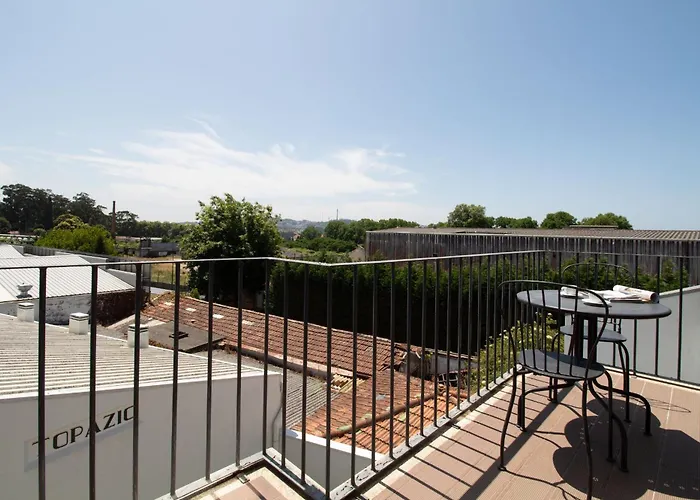 Apartment Stylish & Sunny 2br Near Heroismo By Lovelystay Porto